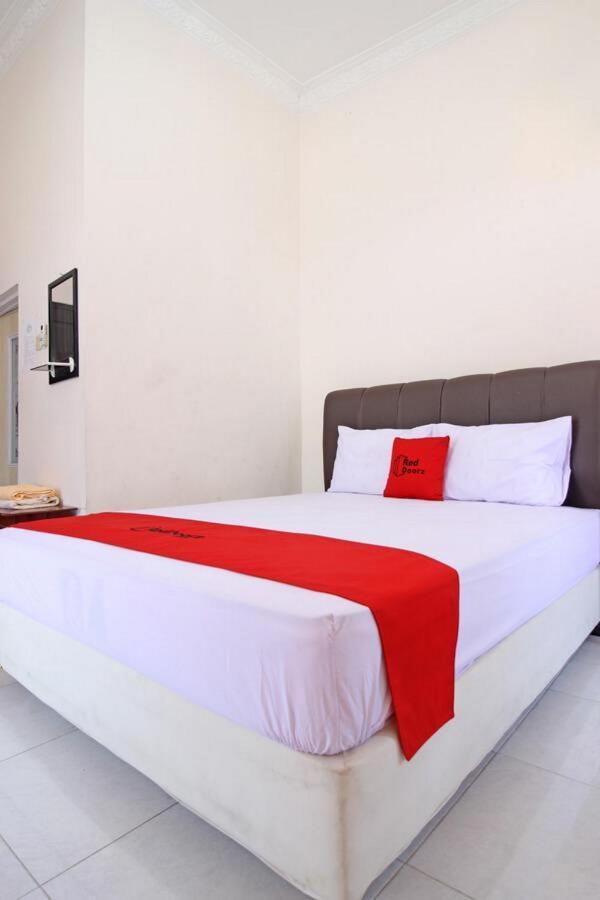 Reddoorz Near Umy Yogyakarta Hotel Ngabean Exterior foto